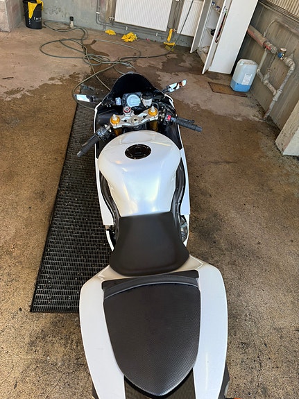 Kawasaki Ninja ZX6R 10 of 11