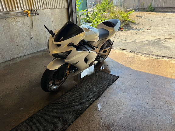 Kawasaki Ninja ZX6R 6 of 11