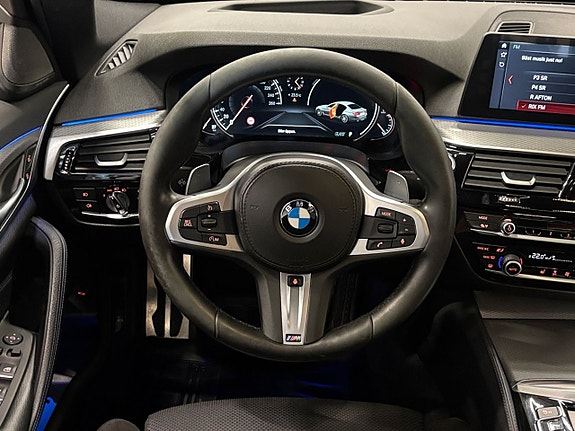 BMW 530i 11 of 26