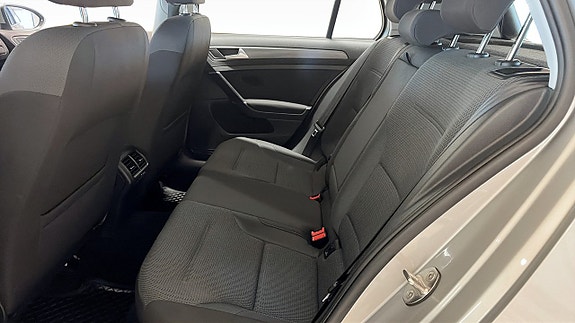 Volkswagen Golf I 11 of 17