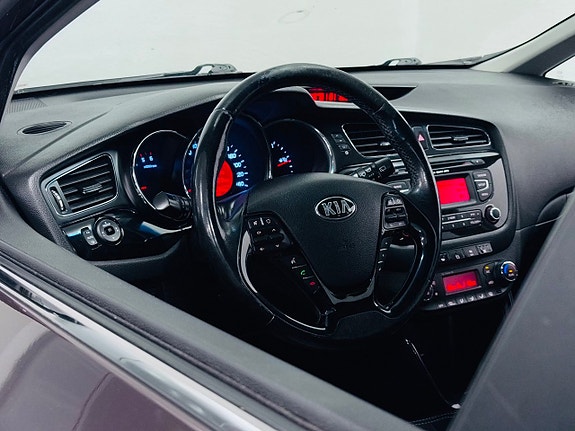 Kia Ceed 9 of 19