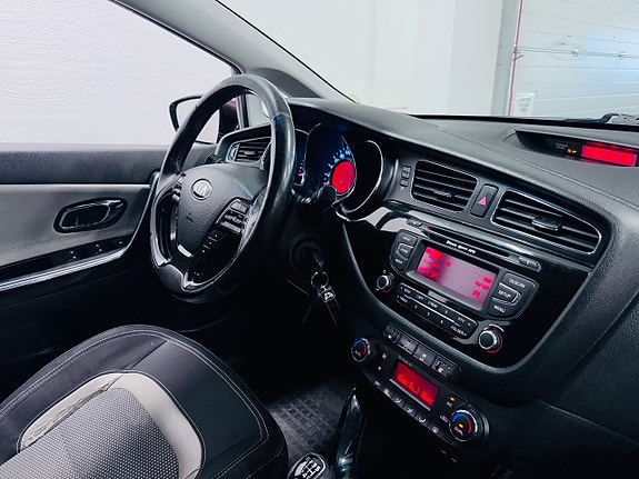 Kia Ceed 5 of 19