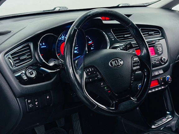 Kia Ceed 10 of 19