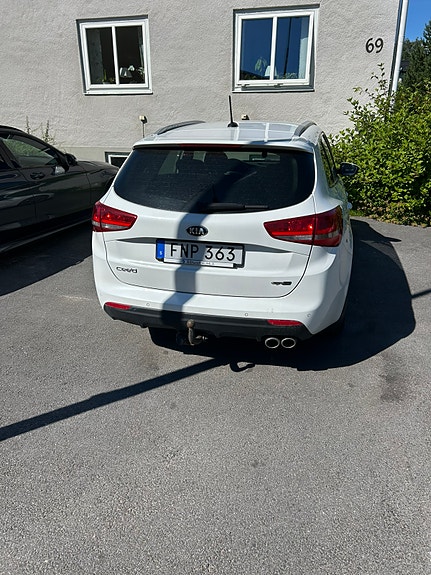 Kia Ceed 2 of 9