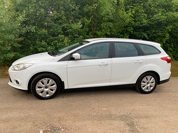Ford Focus 2 of 5