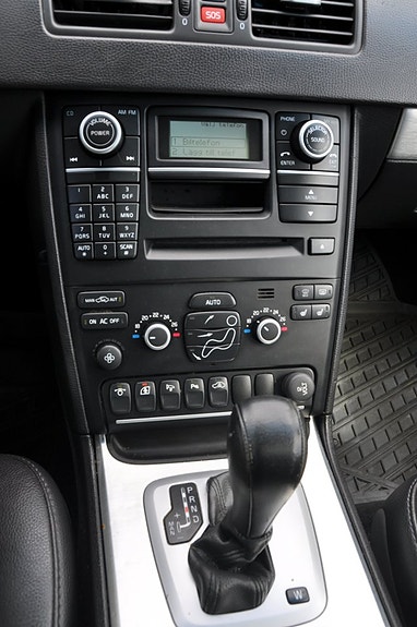 Volvo XC90 11 of 24