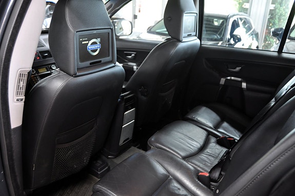 Volvo XC90 14 of 24