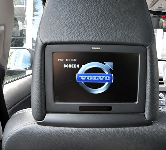 Volvo XC90 15 of 24