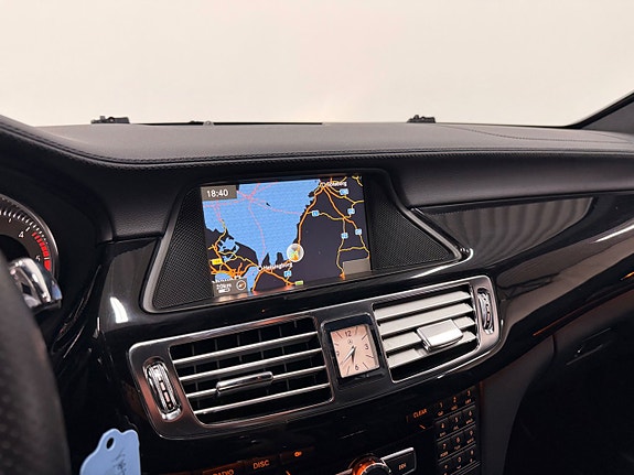 Mercedes-Benz CLS350 23 of 30