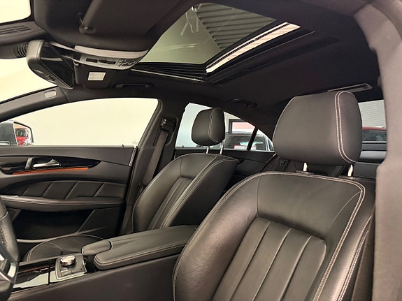 Mercedes-Benz CLS350 14 of 30