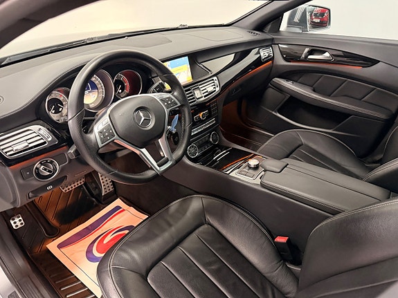 Mercedes-Benz CLS350 12 of 30