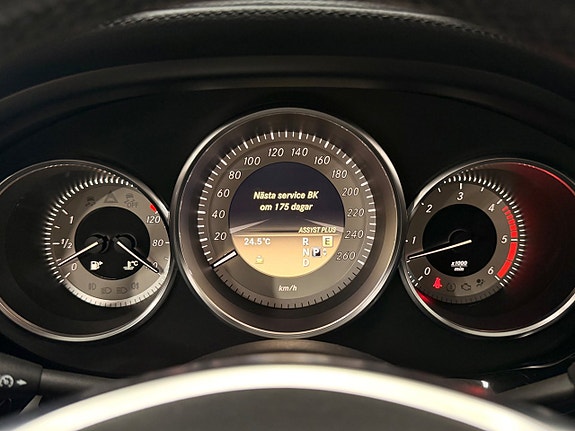 Mercedes-Benz CLS350 21 of 30