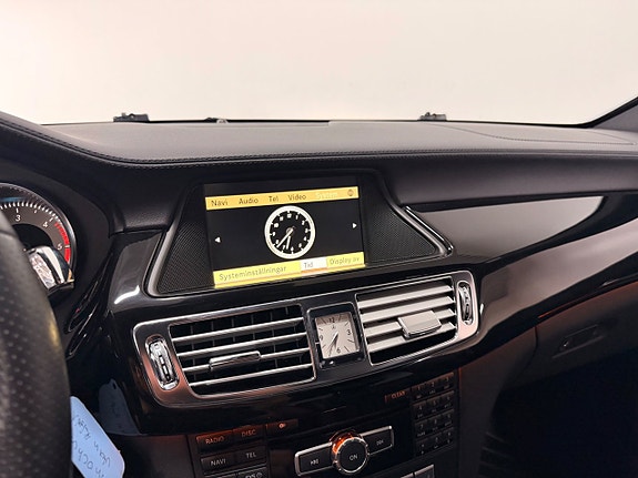 Mercedes-Benz CLS350 26 of 30