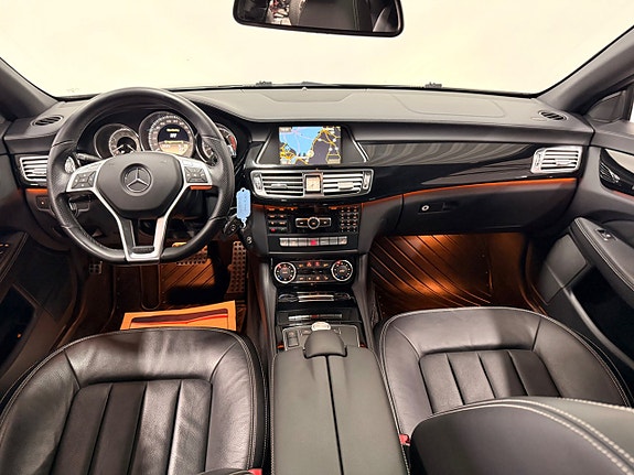 Mercedes-Benz CLS350 18 of 30
