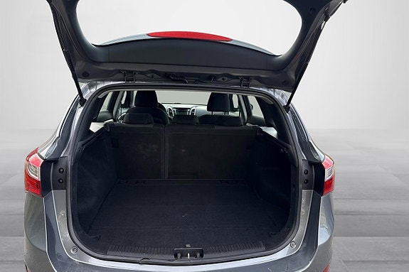 Hyundai i30 8 of 19