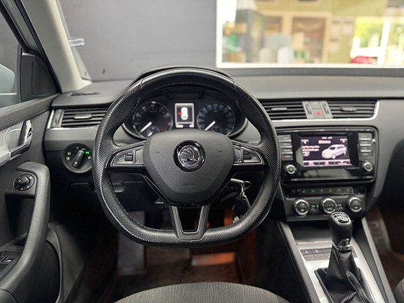 Skoda Octavia 9 of 10