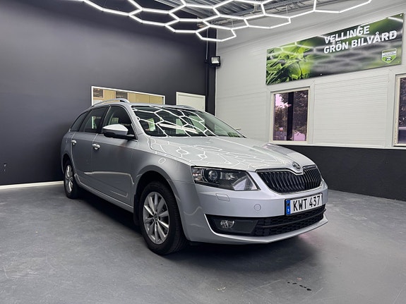 Skoda Octavia 2 of 10