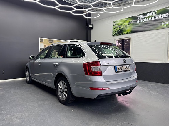 Skoda Octavia 4 of 10