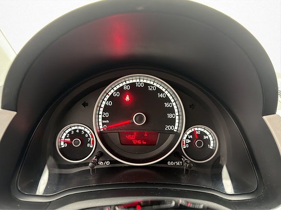 Volkswagen UP! 13 of 25