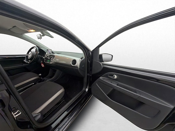 Volkswagen UP! 17 of 25