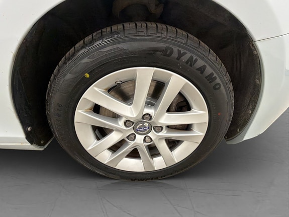 Volvo V40 28 of 28