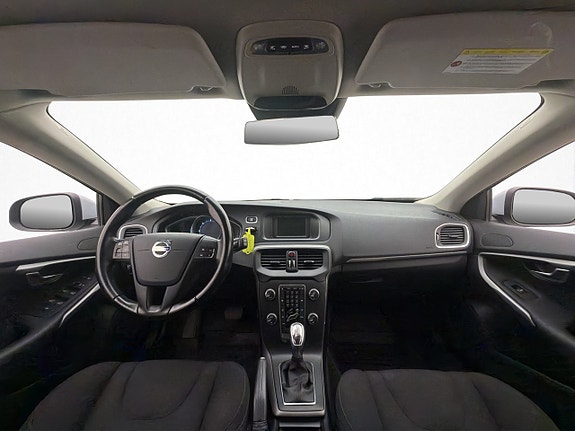 Volvo V40 20 of 28
