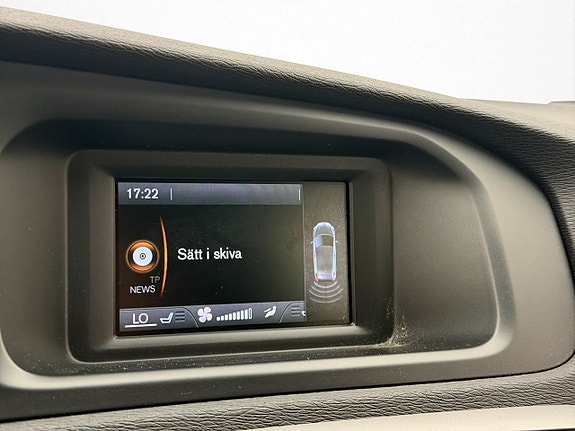 Volvo V40 16 of 28