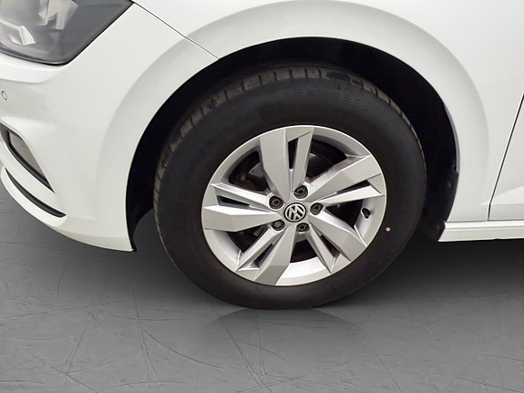 Volkswagen Polo 25 of 29