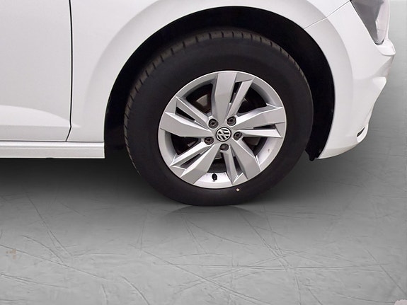Volkswagen Polo 29 of 29
