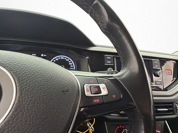Volkswagen Polo 14 of 29