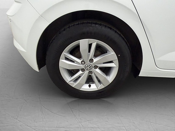 Volkswagen Polo 27 of 29