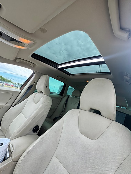 Volvo XC60 9 of 11