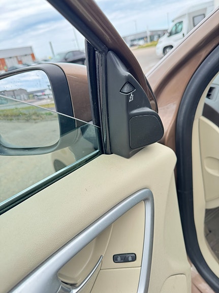 Volvo XC60 10 of 11