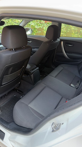 BMW 116d 6 of 9