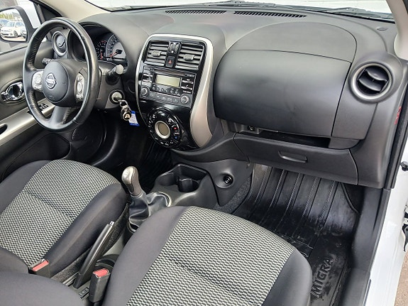 Nissan Micra 14 of 21