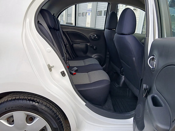 Nissan Micra 12 of 21