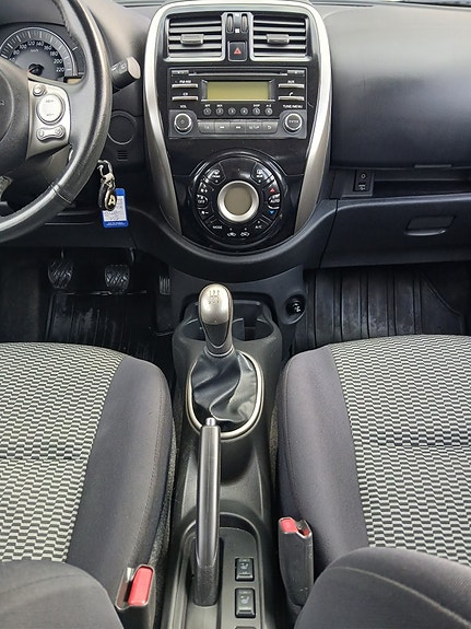 Nissan Micra 18 of 21