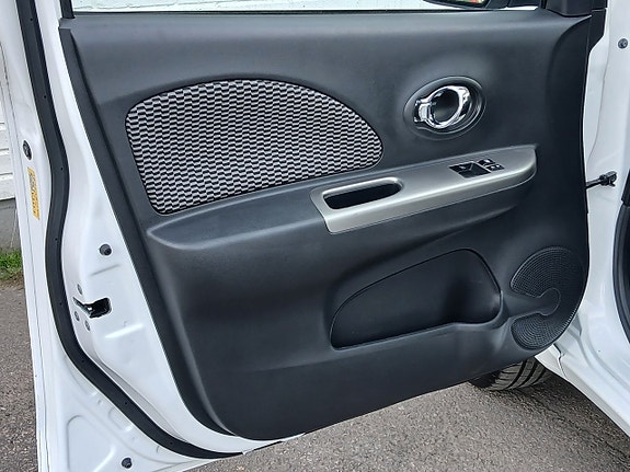 Nissan Micra 8 of 21