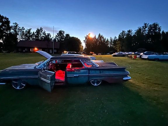 Chevrolet Impala 3 of 8