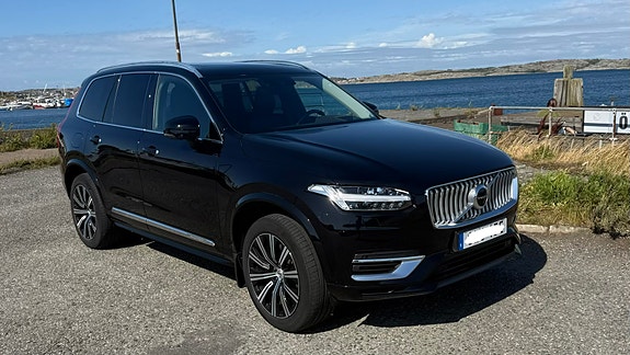 Volvo XC90 3 of 20