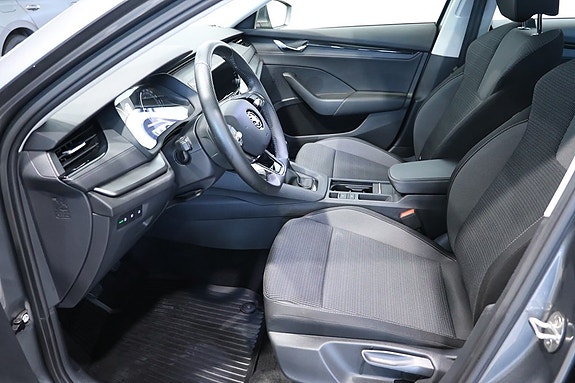 Skoda Octavia 3 of 5