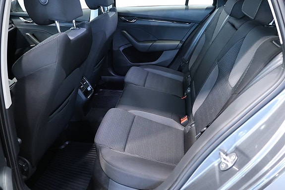 Skoda Octavia 5 of 5