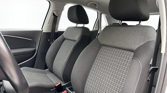 Volkswagen Polo 8 of 12
