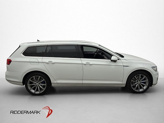Volkswagen Passat 9 of 30