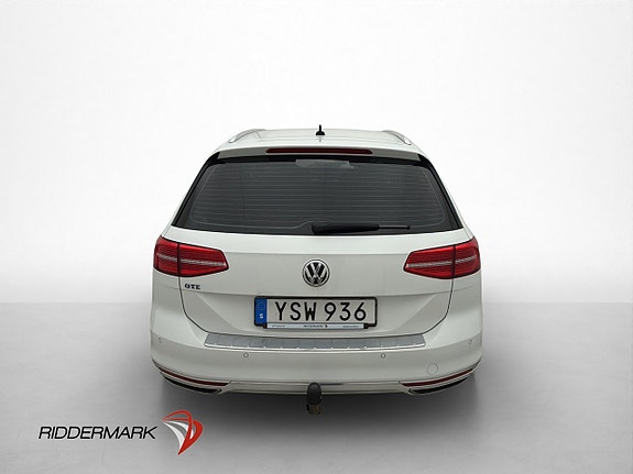 Volkswagen Passat 6 of 30