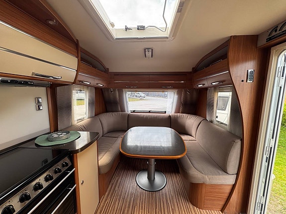 Adria Alpina 743 UT - Barnkammarvagn 2 of 10
