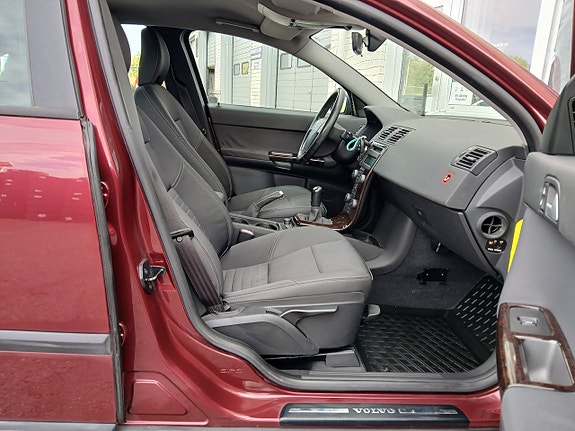 Volvo S40 14 of 21