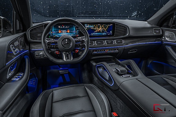 Mercedes-Benz GLE53 11 of 24
