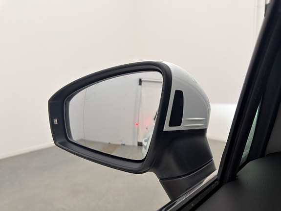 Volkswagen Tiguan Allspace 12 of 30