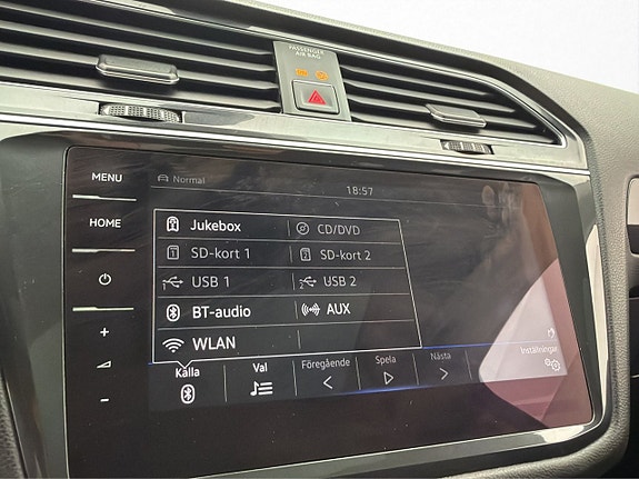 Volkswagen Tiguan Allspace 26 of 30
